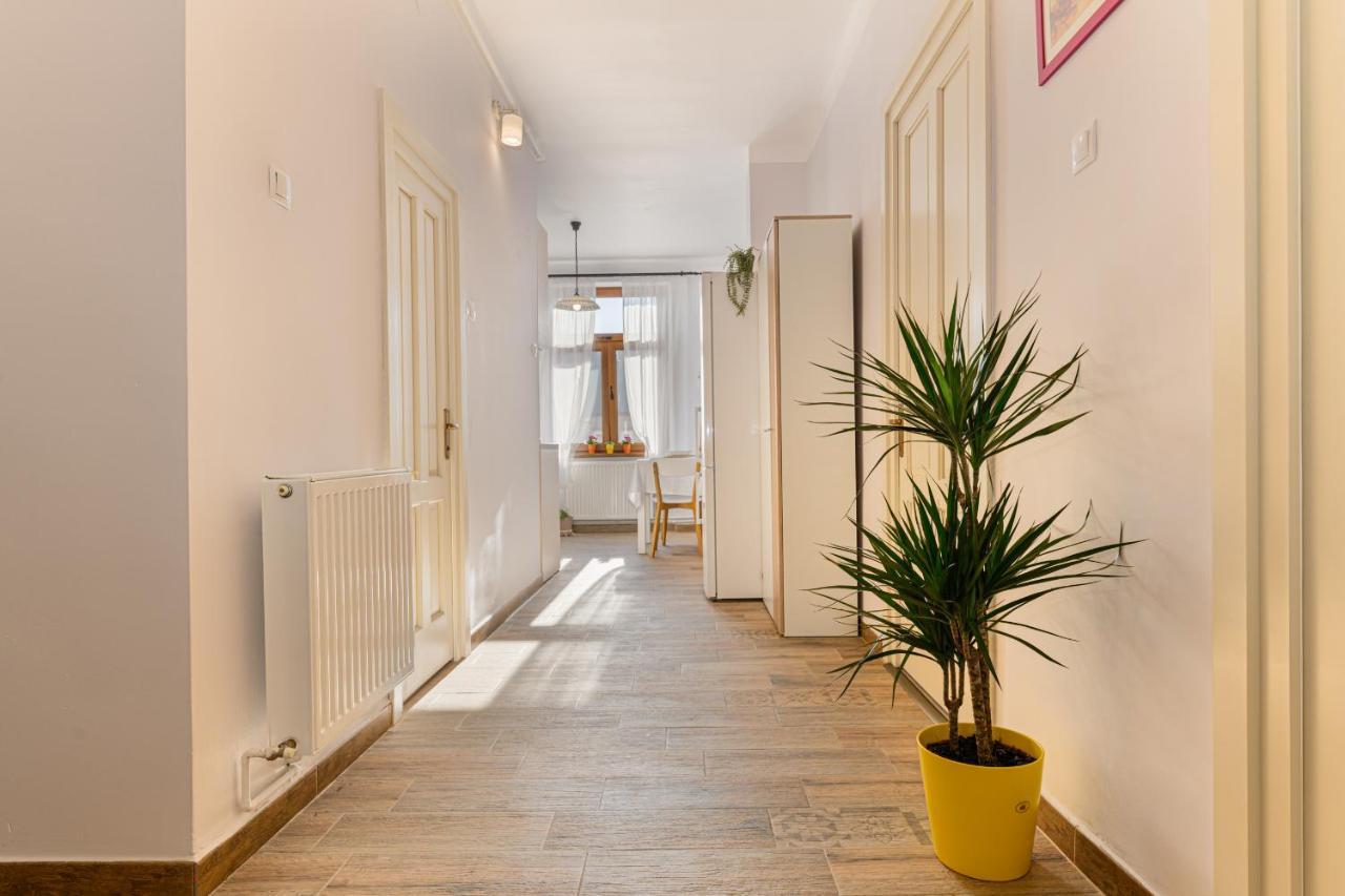 Chic&View Brasov Apartment Ngoại thất bức ảnh